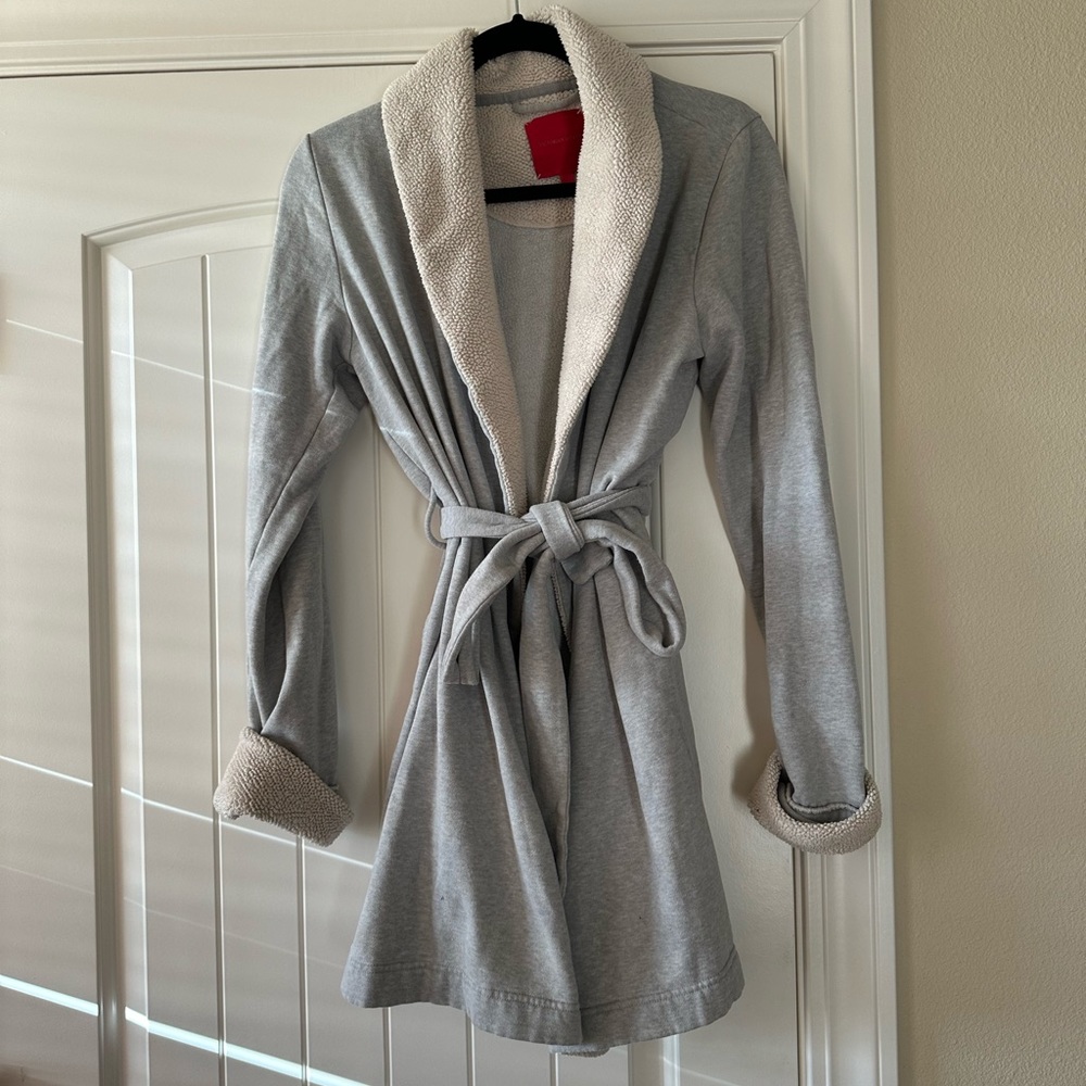 Victoria’s Secret robe size small